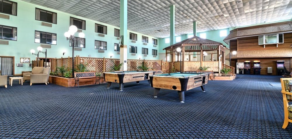 Katahdin Inn & Suites Millinocket ภายนอก รูปภาพ